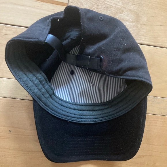 Nike Dri-Fit Heritage-86 Golf Black/ White Swoosh Hat - Picture 4 of 6